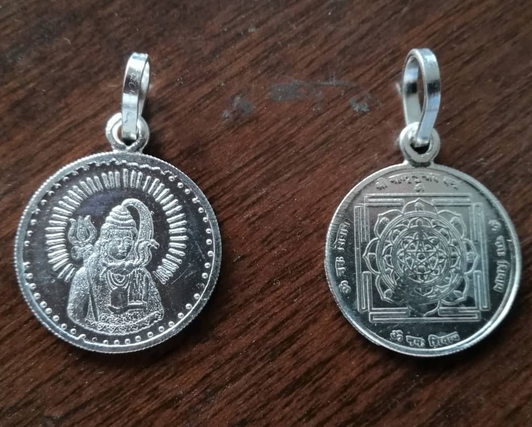 Shiva Mahamrityunjaya Yantra Pendant Locket - Kalyanastrogems
