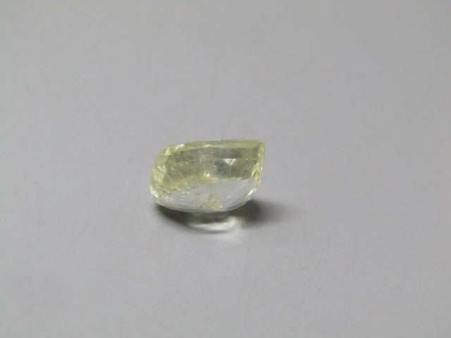 Yellow Sapphire (PUKHRAJ) Stone Ceylon 5 carats