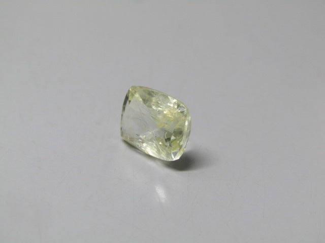 Yellow Sapphire (PUKHRAJ) Stone Ceylon 5 carats