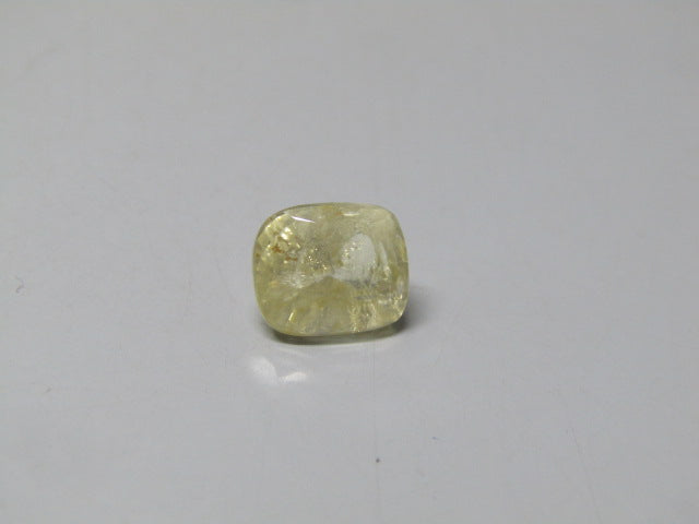 Yellow Sapphire (PUKHRAJ) Stone Ceylon 5.4 carats