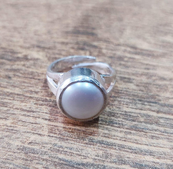 Glass Pearl Ring Silver Band with Austrian Crystals - LookLove