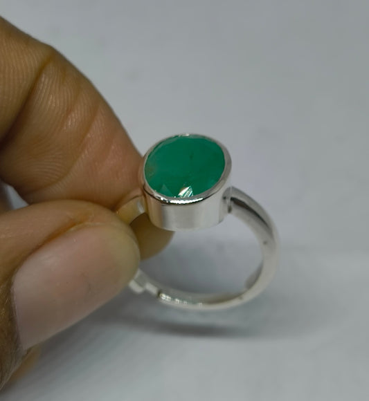 green emerald ring