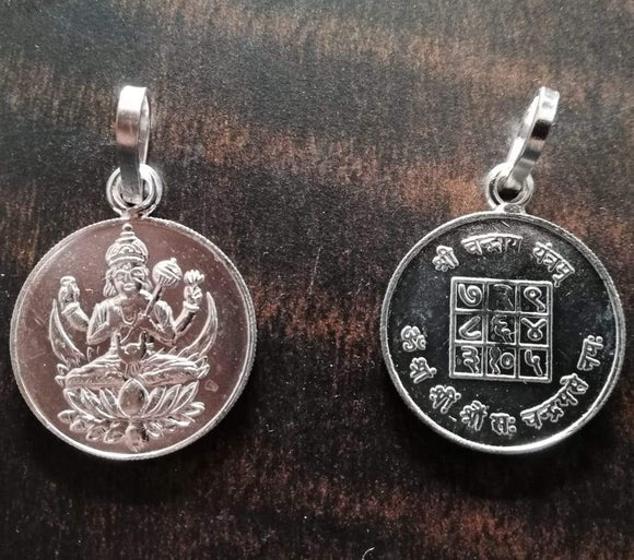 Chandra Moon pendant locket in silver
